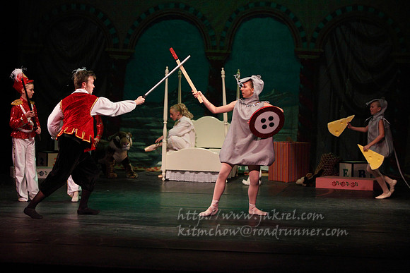 Hayden spontaneously sprouts a tuft of white hair in the middle of this most epic and stressful of sword fights