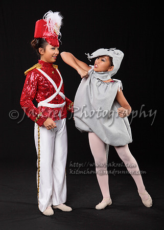 Here Mouse Sophie elbows Soldier Lauren...